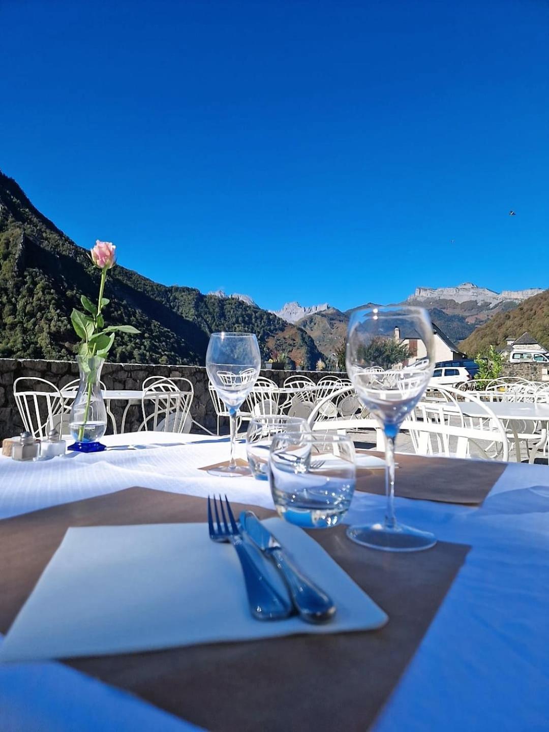 Chateau D'Arance Hotel Restaurant Espace Bien-Etre Cette-Eygun 외부 사진